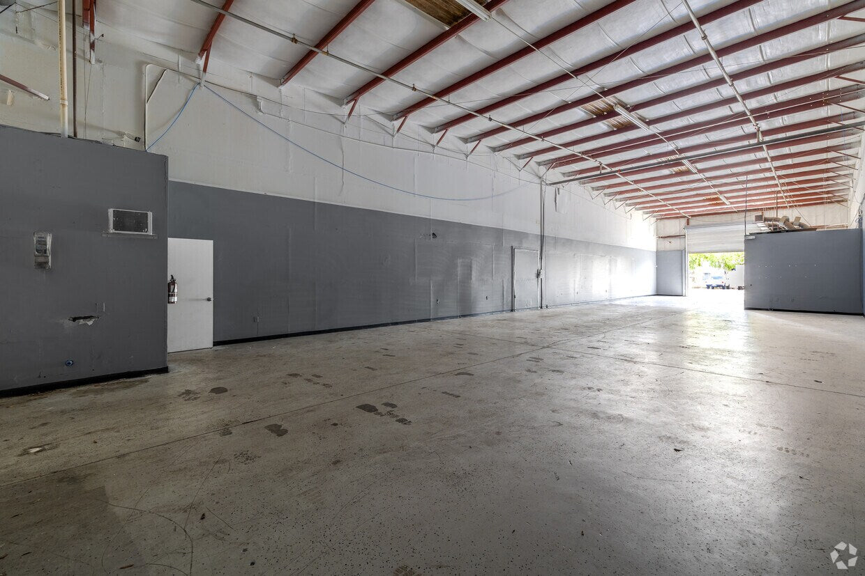 300 Northstar Ct, Sanford, FL 32771