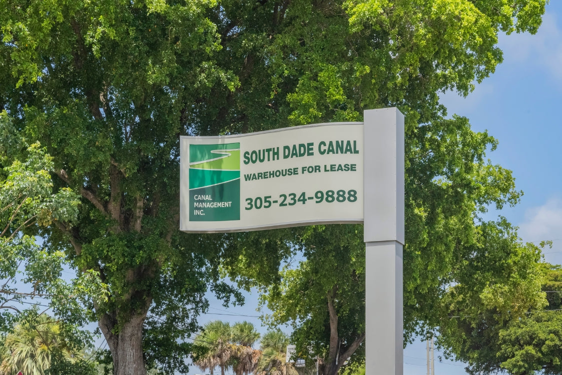 10890 Quail Roost Dr, Miami, FL 33157