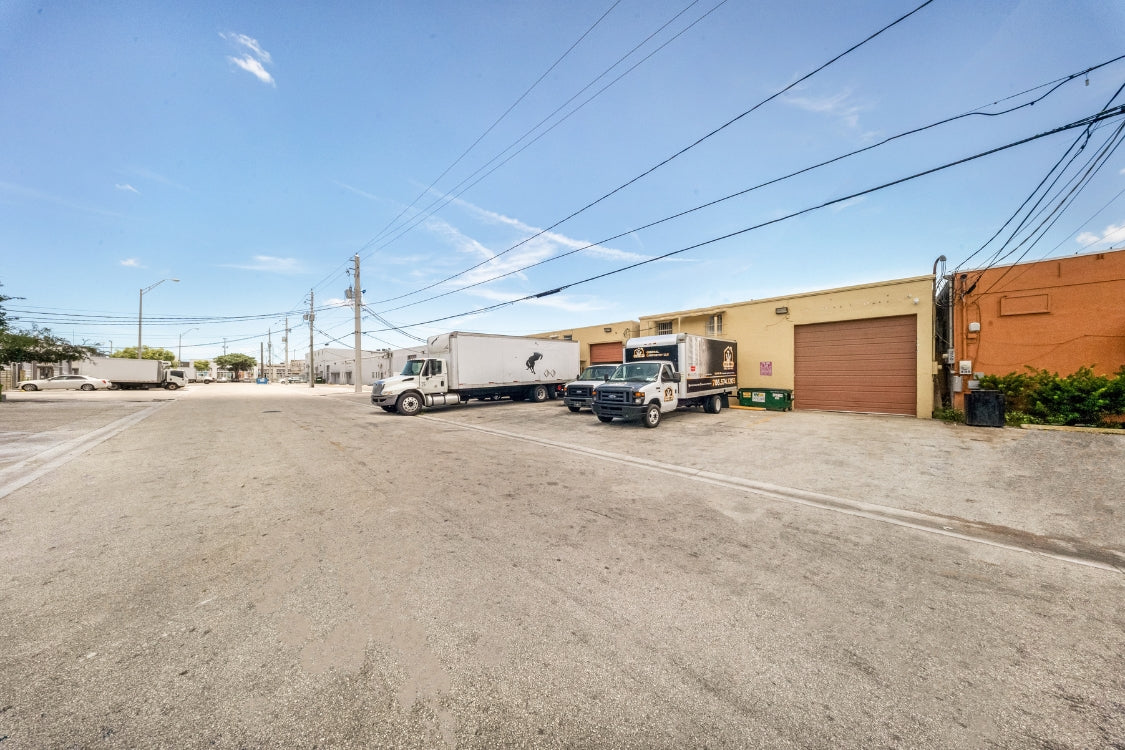 474 West 28 St, Hialeah, FL 33010