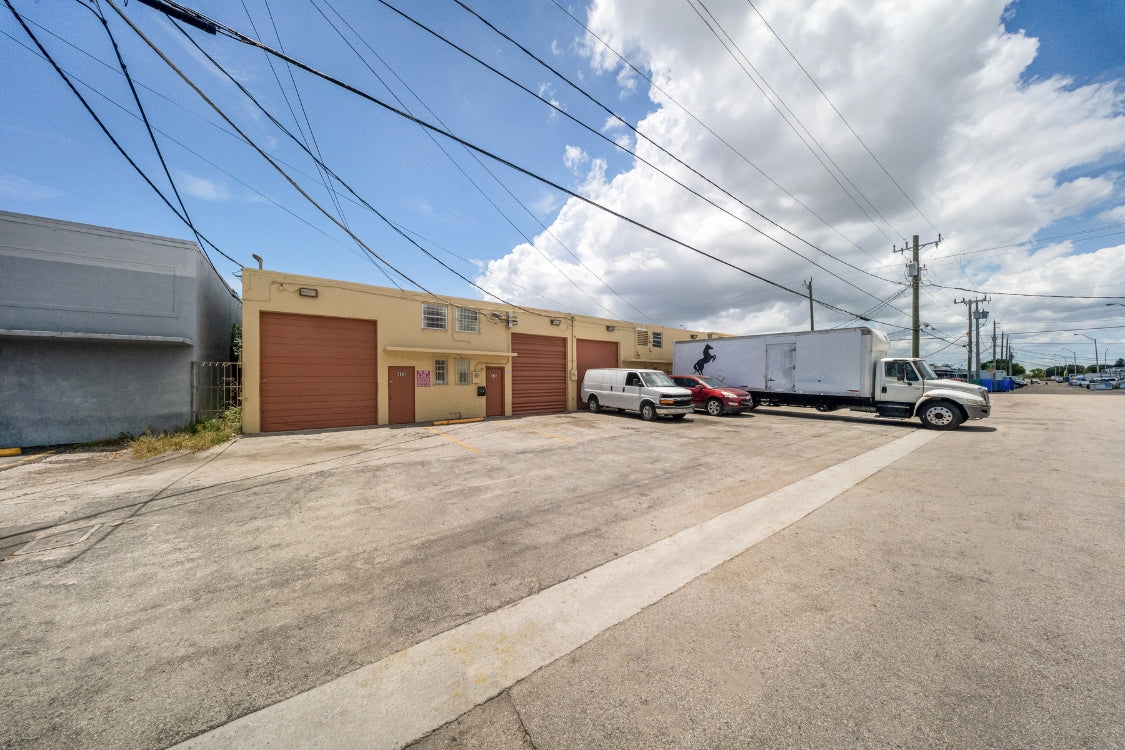 474 West 28 St, Hialeah, FL 33010