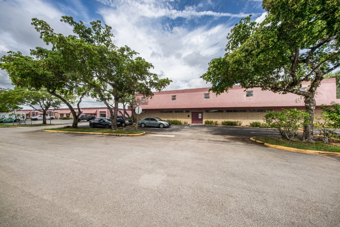 1421 NW 65 Ave, Plantation, FL 33313