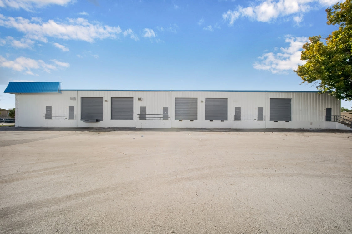 6930 Venture Cir, Orlando, FL 32807