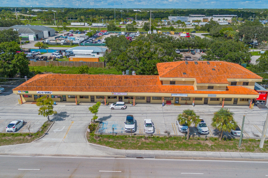 1298 W Biltmore St Port Saint Lucie, FL 34983