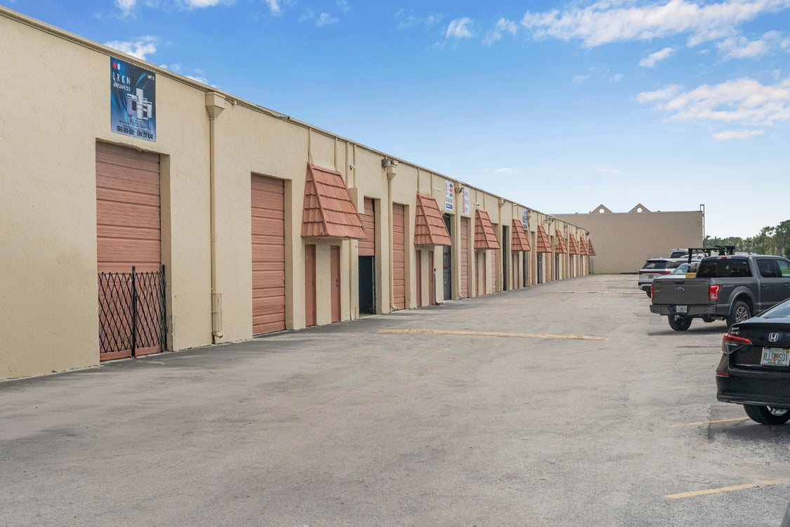 10890 Quail Roost Dr, Miami, FL 33157