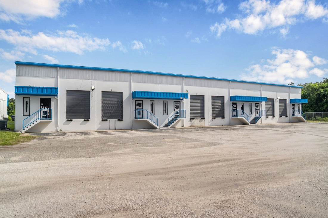 2205 N Forsyth Rd, Orlando, FL 32807
