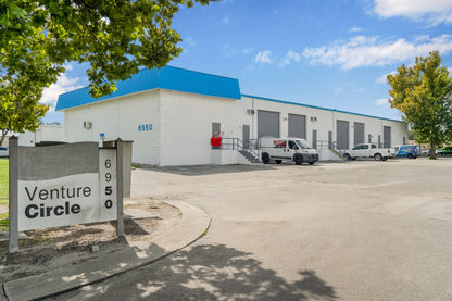 6930 Venture Cir, Orlando, FL 32807